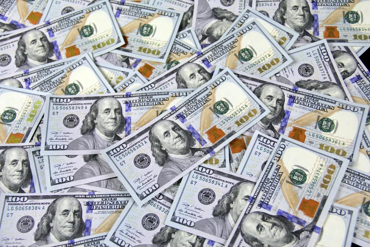 Pile of money that Logan Roy from Succession is leaving in his estate and crypto plan.