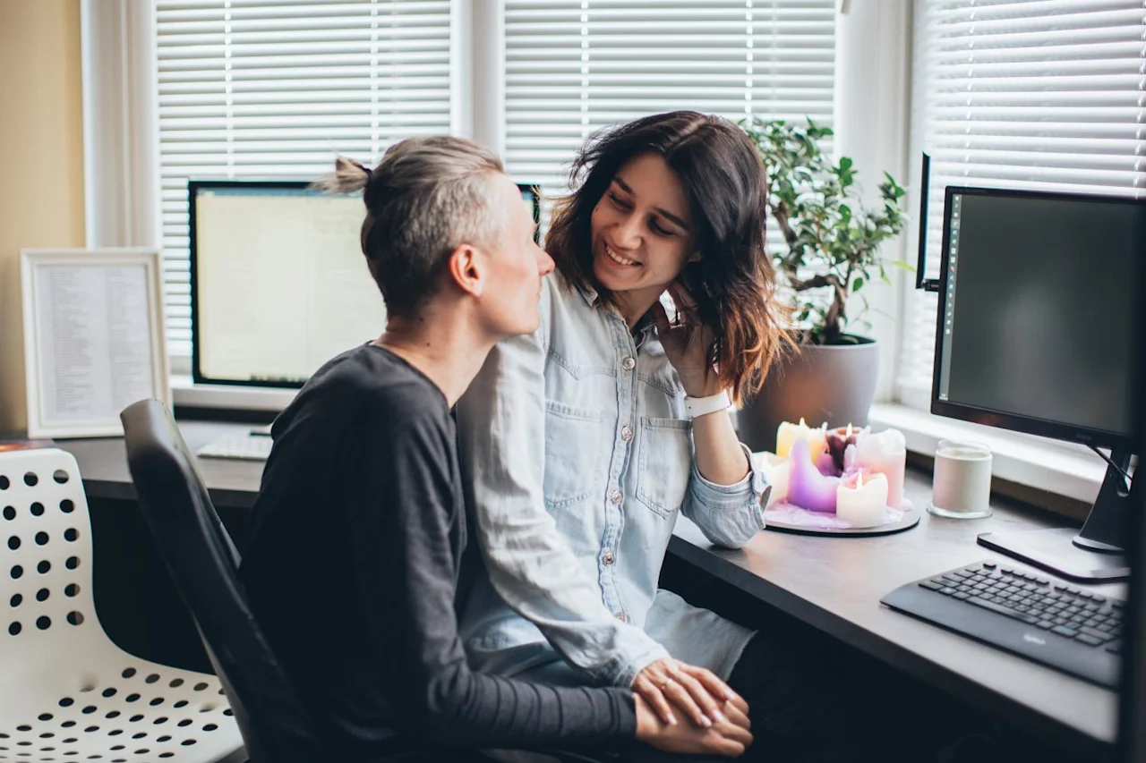 Couple looking into what they need to know about property ownership and estate and cryptocurrency planning.